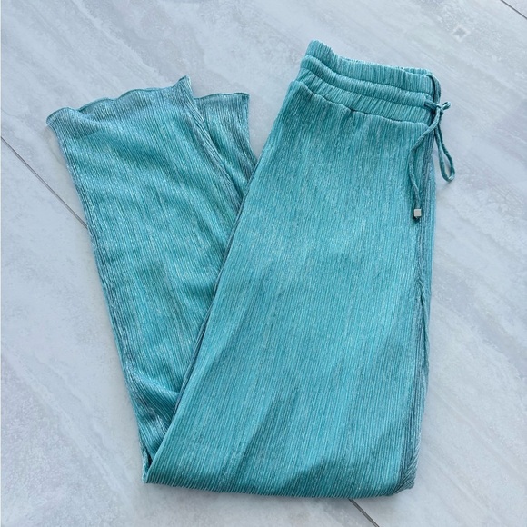 PatBO Aqua Shimmer Textured Pants - Picture 1 of 10